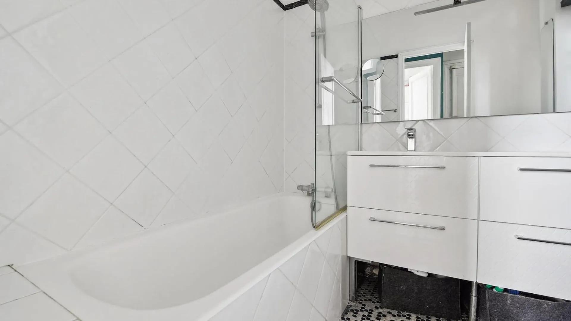 Апартаменты Le Marais & Arts Et Metiers - 1Br - Cityapartmentstay Париж